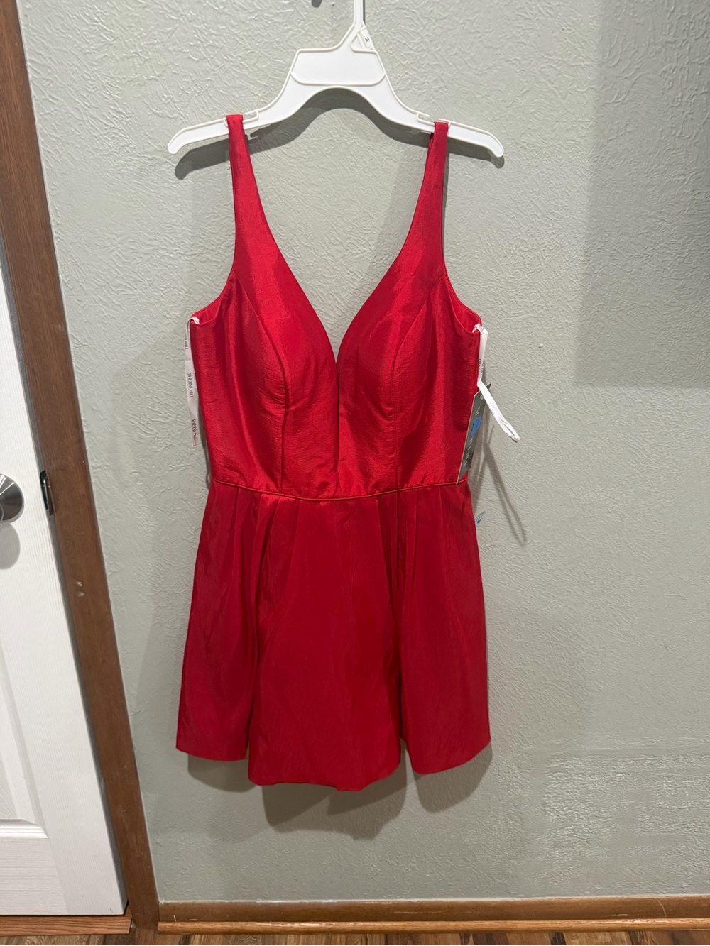 Sherri Hill Red Plunging V-Neck Cocktail Dress